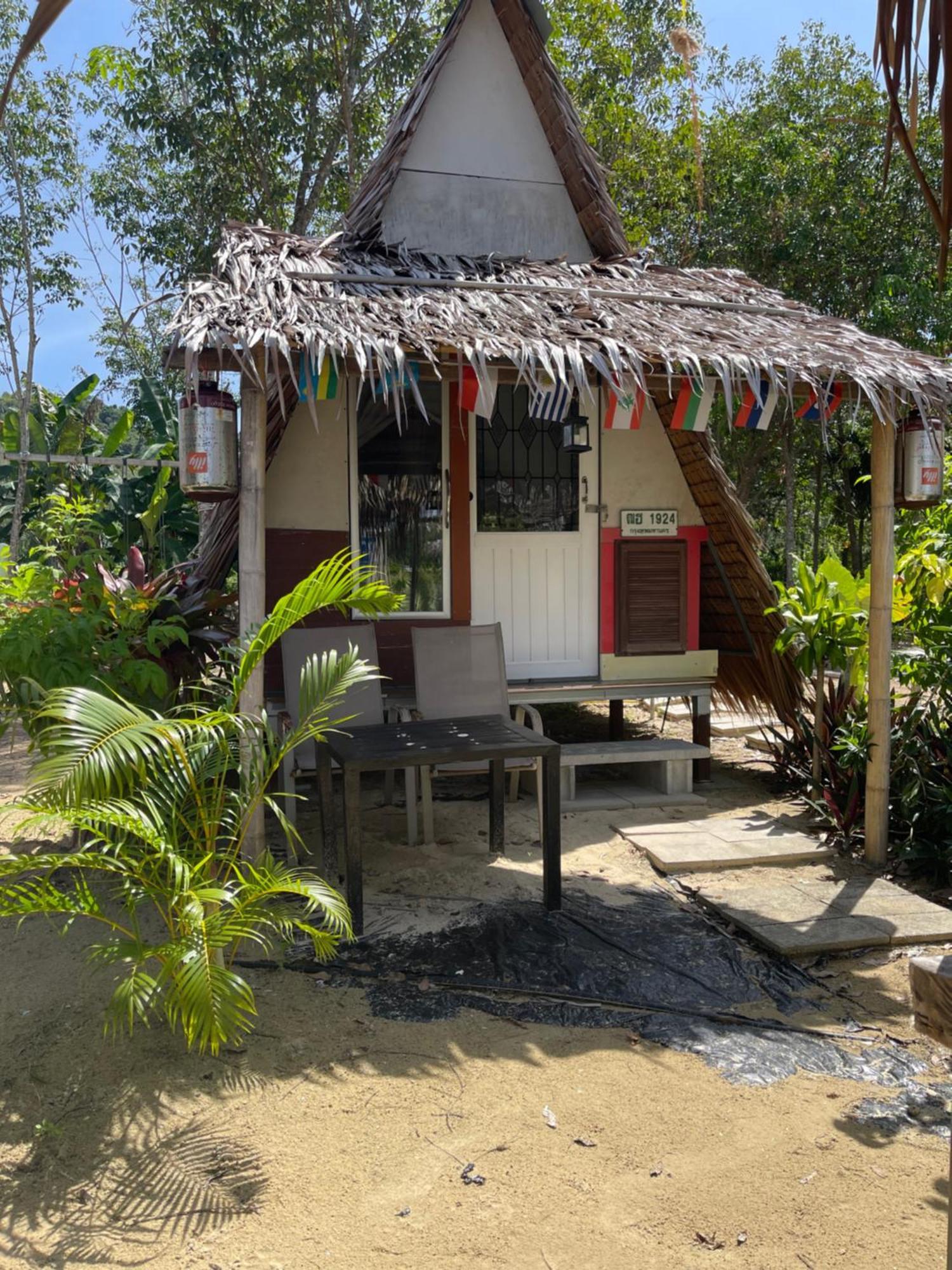 Phuketairportcamping Hotel Ban Bo Sai Klang Kültér fotó