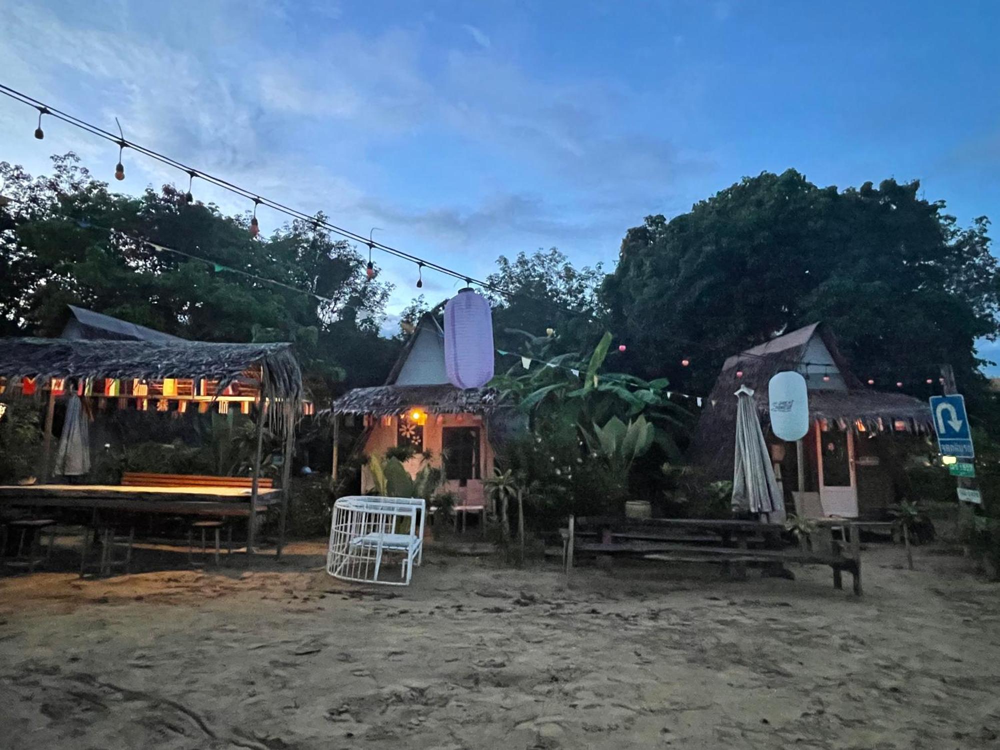 Phuketairportcamping Hotel Ban Bo Sai Klang Kültér fotó